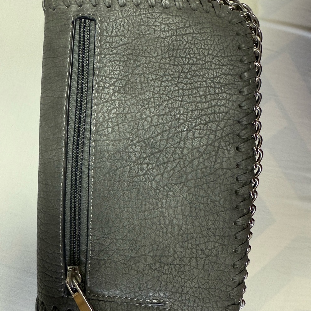 Sondra Roberts Gray Chain Strap Clutch - Picture 4 of 6